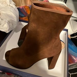 Stuart Weitzman walnut suede bootie “koko” size 5M